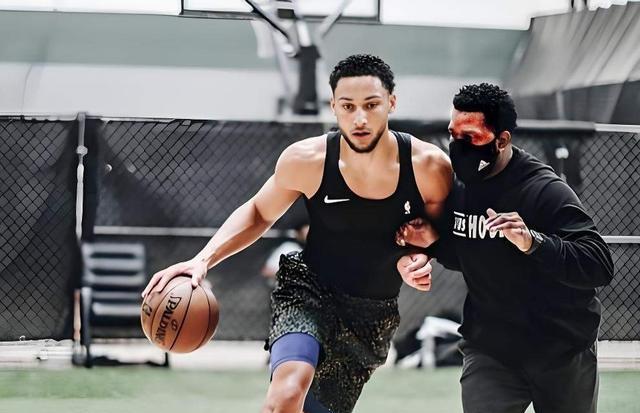 前快船后卫, 自己的球队, 供了一份为 前快船后卫, 自己的球队, 供了一份为