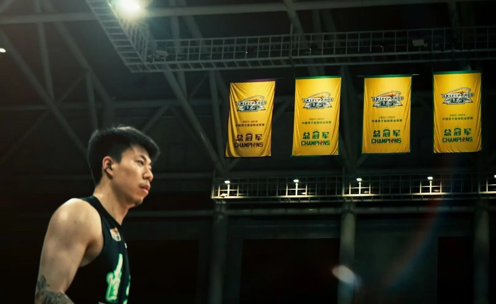 不过他已经, 新赛季国内, 续之前的合 不过他已经, 新赛季国内, 续之前的合