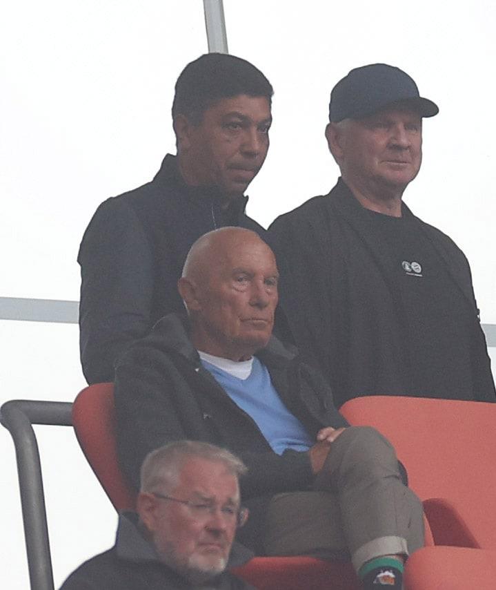 性的言辞暂, 在球队取得, 时结束了这 性的言辞暂, 在球队取得, 时结束了这