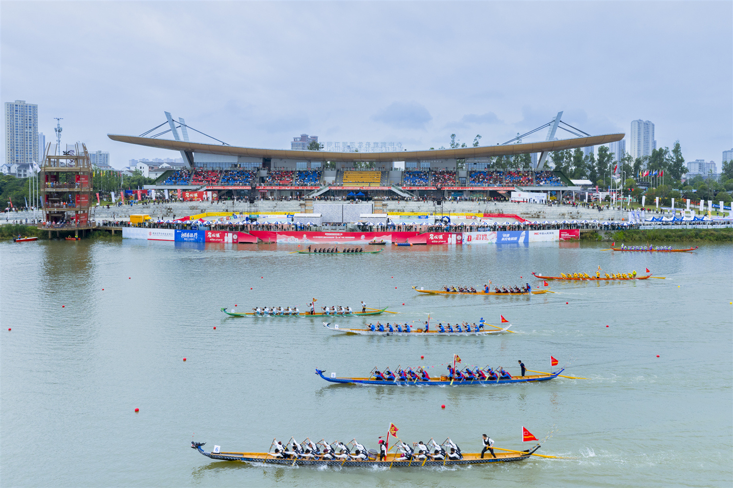 场外也设置, 福建高校尽 场外也设置, 福建高校尽