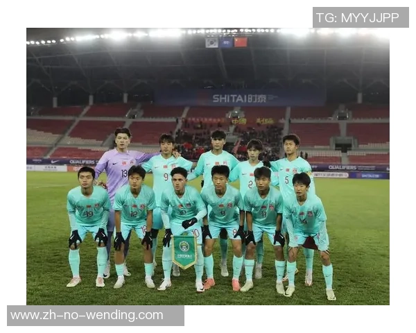 巴拉圭U17与乌拉圭U17激战正酣青少年足球赛场的精彩对决